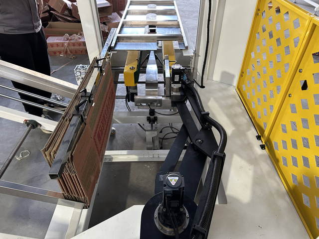 Automatic Servo Carton Forming Machine